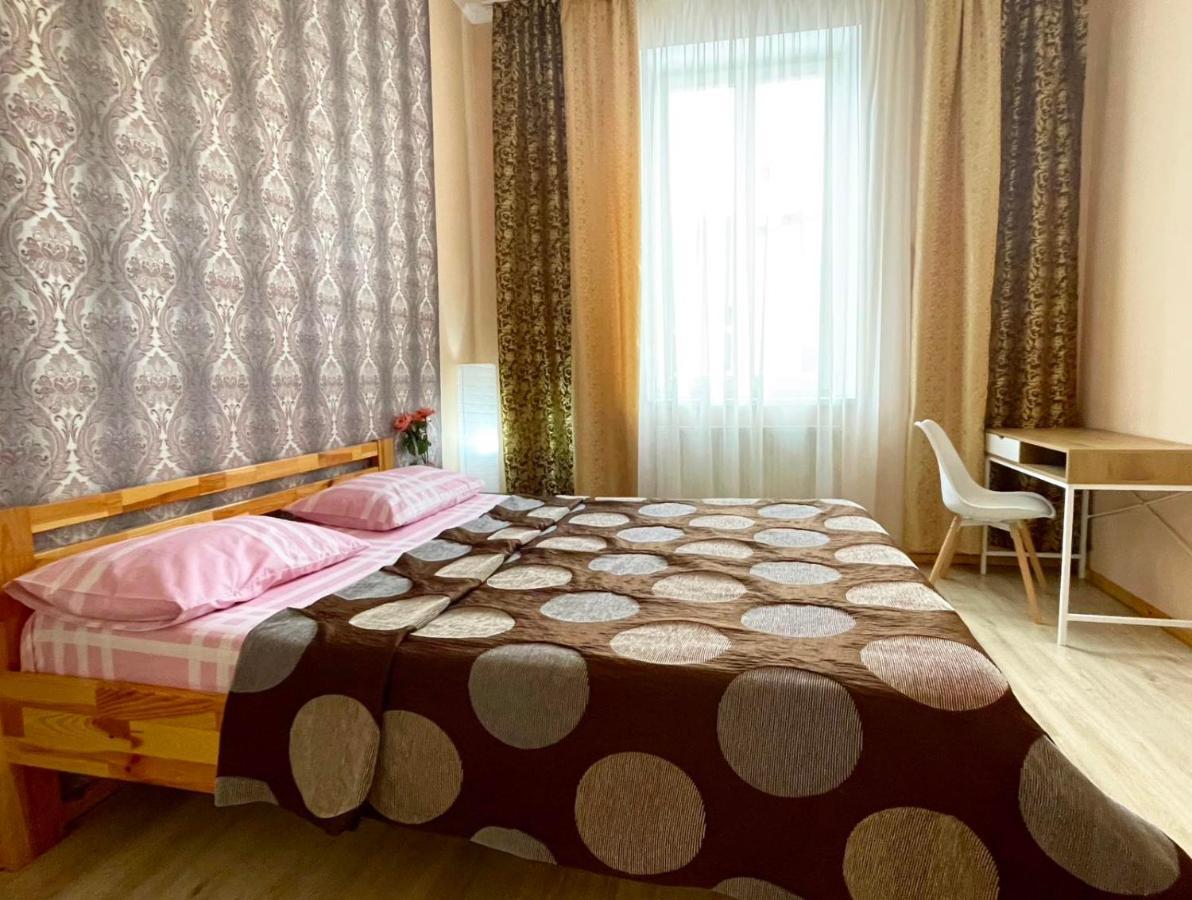 Крехівська 5,Апартаменти В Центрі, Дві Спальні Львов Экстерьер фото